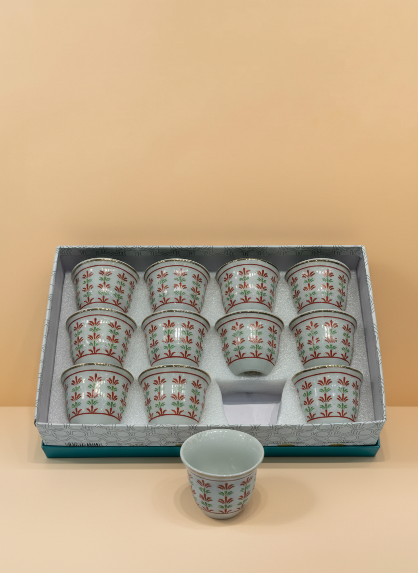 فناجين قهوه عربيه