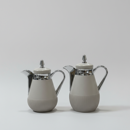 طقم دِلَّة الفُسَيْفِساء – قهوة وشاي (350ml + 500ml) – أبيض مزخرف